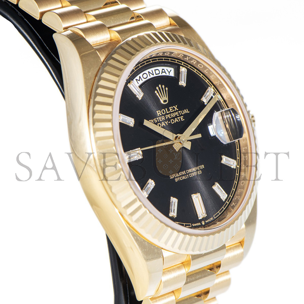 ROLEX DAY-DATE 40MM WATCH 228238