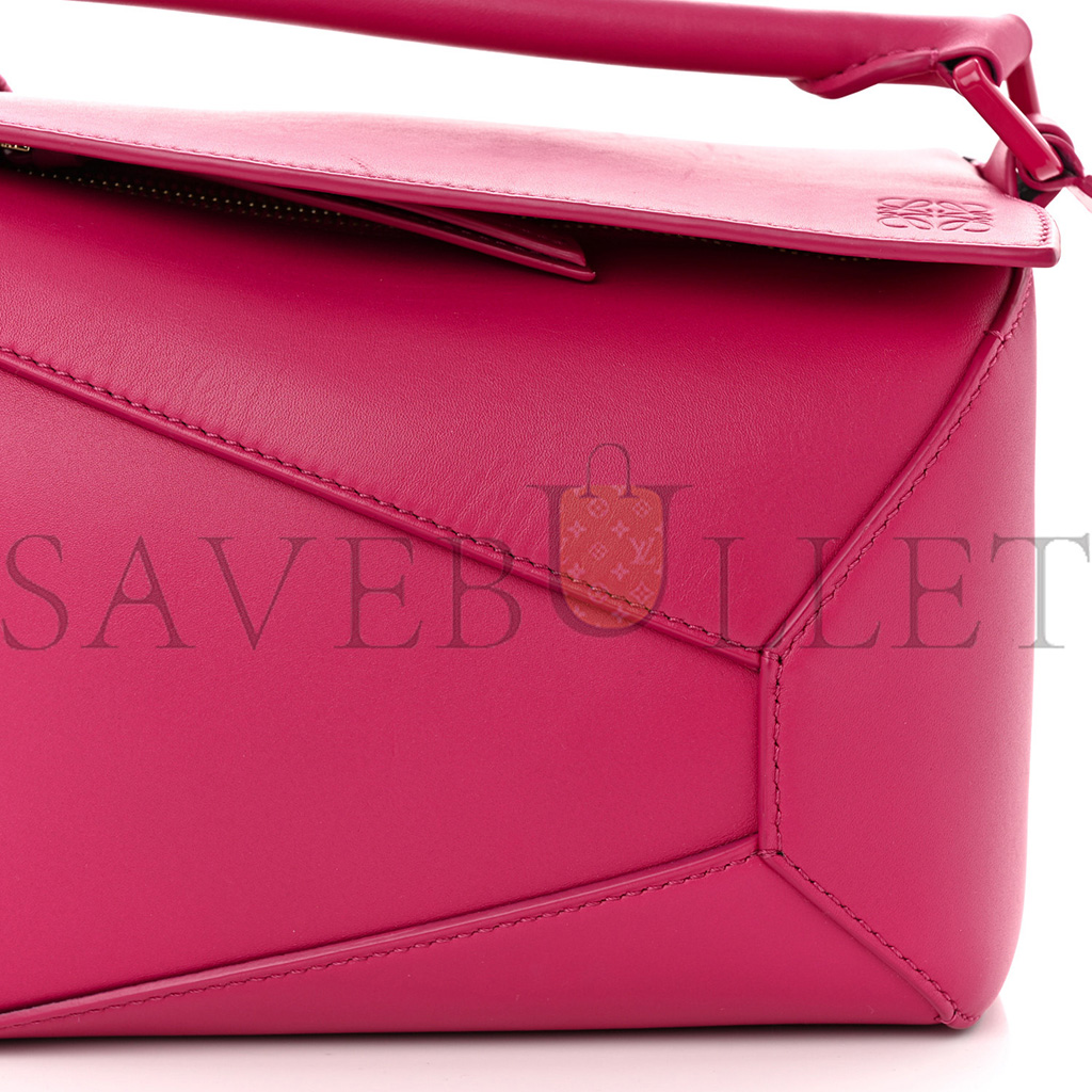 LOEWE SATIN CALFSKIN MONOCHROME SMALL PUZZLE EDGE BAG RUBY RED GLAZE (24*16.5*10.5cm)