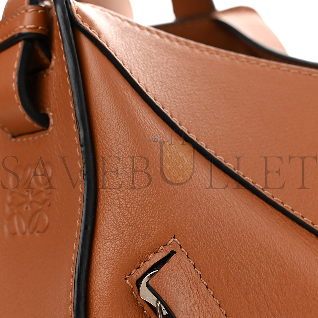 LOEWE CALFSKIN SMALL HAMMOCK SHOULDER BAG TAN (28*24*13cm)